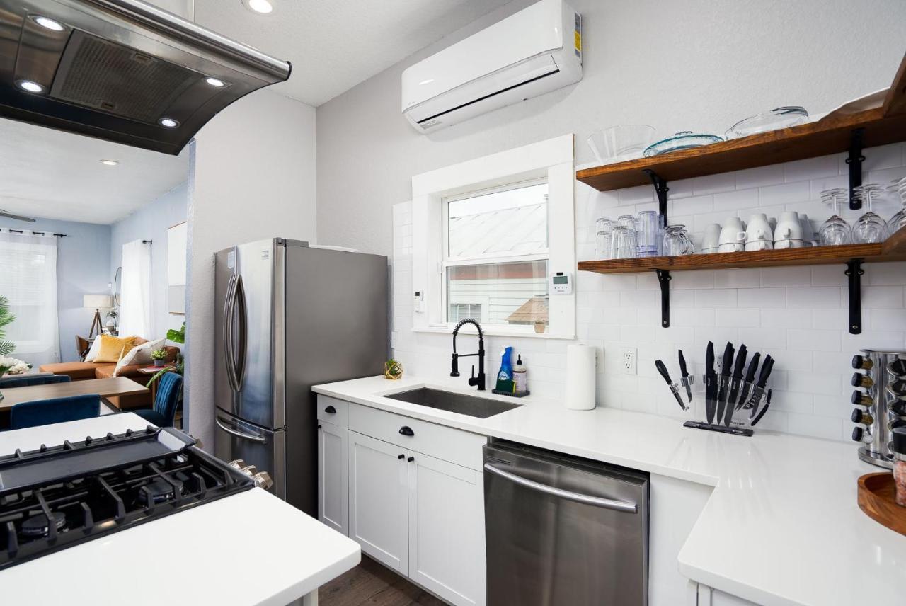 Modern 3 Bed, 2 Bath Home Minutes To Downtown & Alamodome ซานอันโตนิโอ ภายนอก รูปภาพ