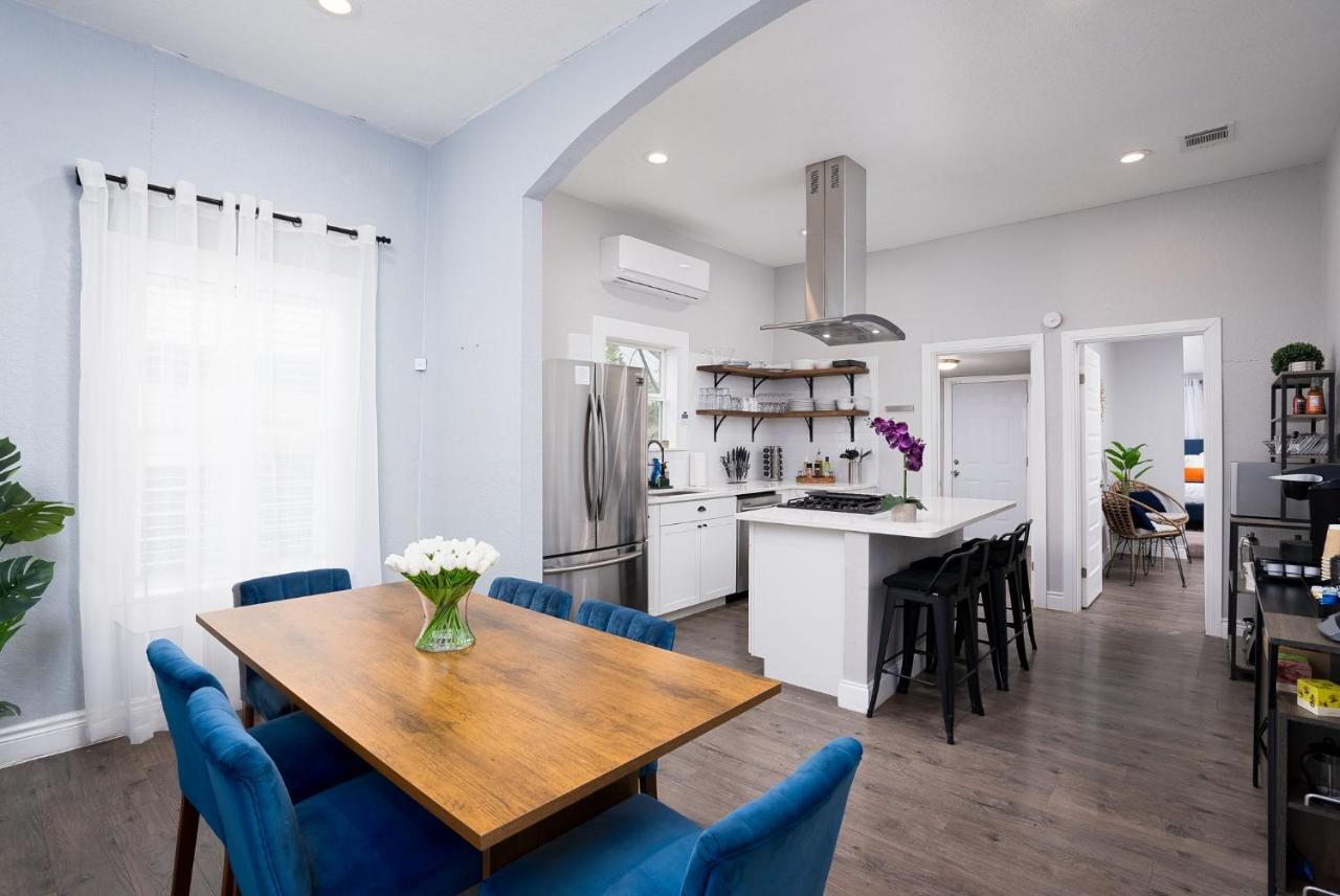 Modern 3 Bed, 2 Bath Home Minutes To Downtown & Alamodome ซานอันโตนิโอ ภายนอก รูปภาพ