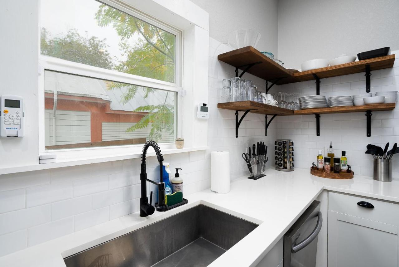 Modern 3 Bed, 2 Bath Home Minutes To Downtown & Alamodome ซานอันโตนิโอ ภายนอก รูปภาพ