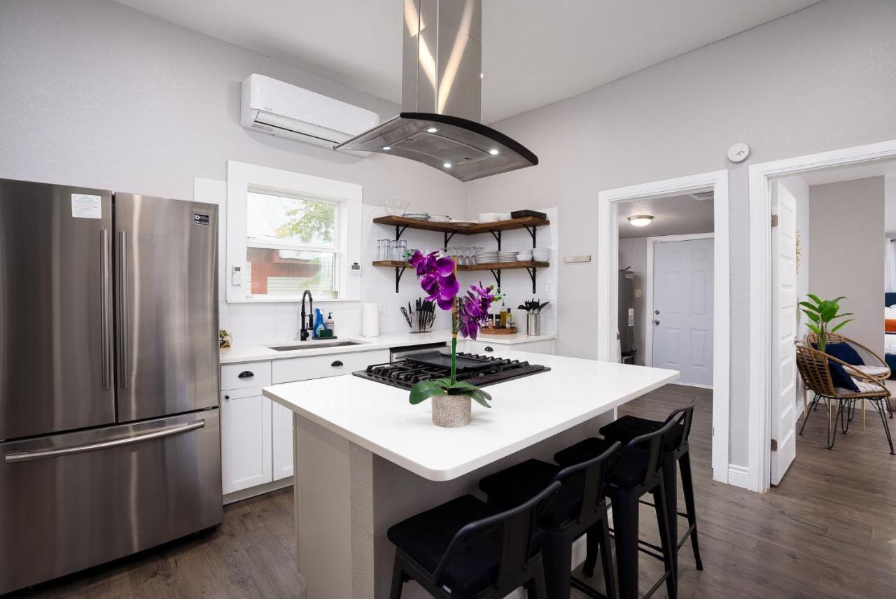 Modern 3 Bed, 2 Bath Home Minutes To Downtown & Alamodome ซานอันโตนิโอ ภายนอก รูปภาพ